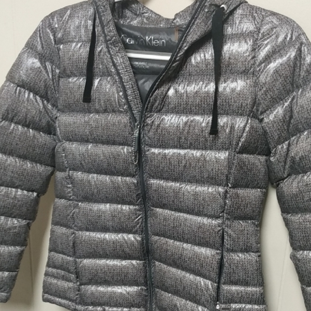 Calvin Klein Women's Gray Puffer Jacket